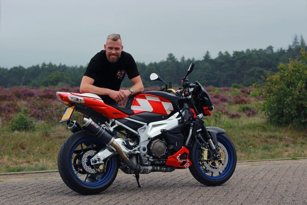 Aprilia Tuono 1000 RR motorrijder