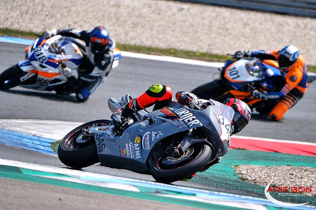 Honda CBR1000RR SC57 dennis