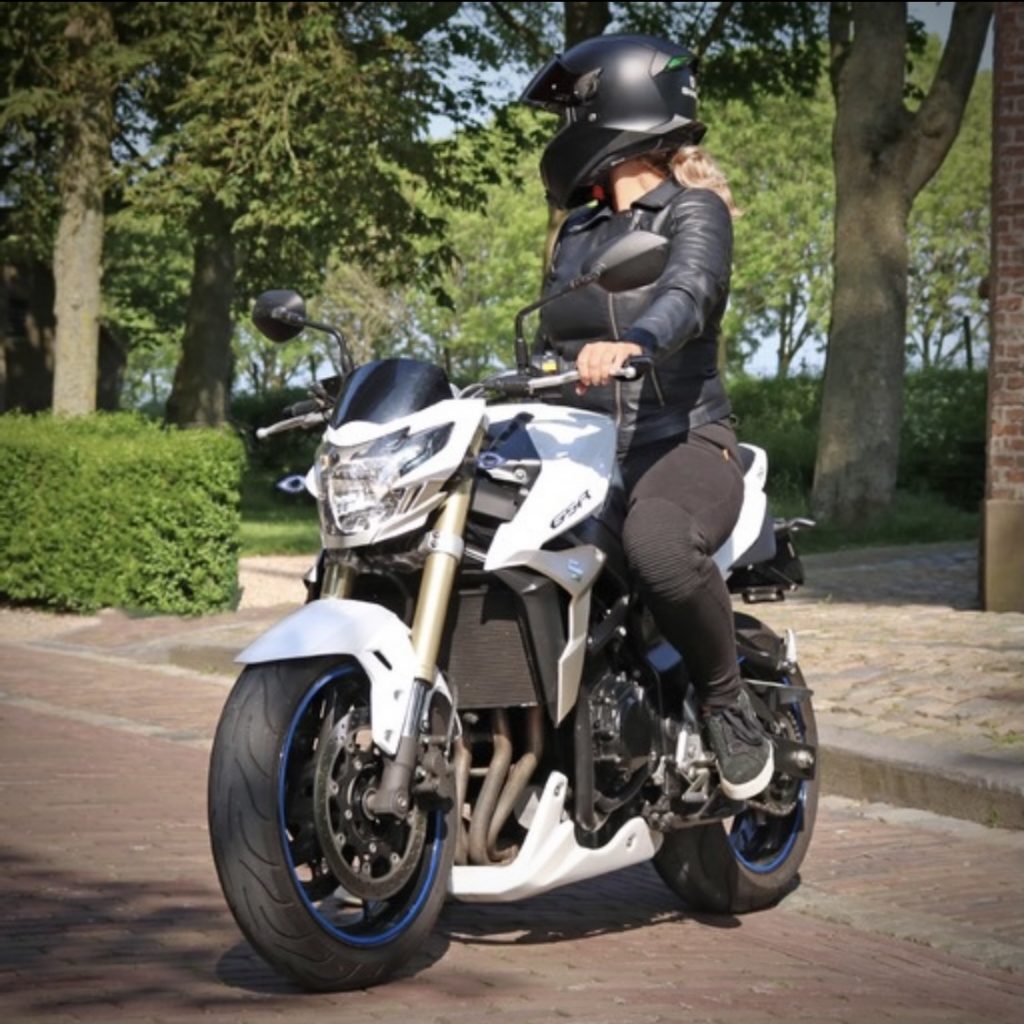 gsr_cher suzuki gsr 750